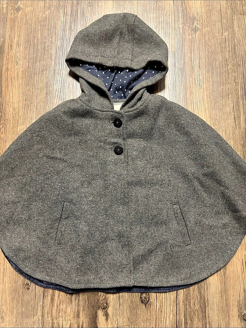 Girls Hooded Gray Cape